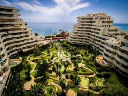 베날마데나코스타 Precioso Apartamento Frente Al Mar Benalbeach 아파트 외부 사진